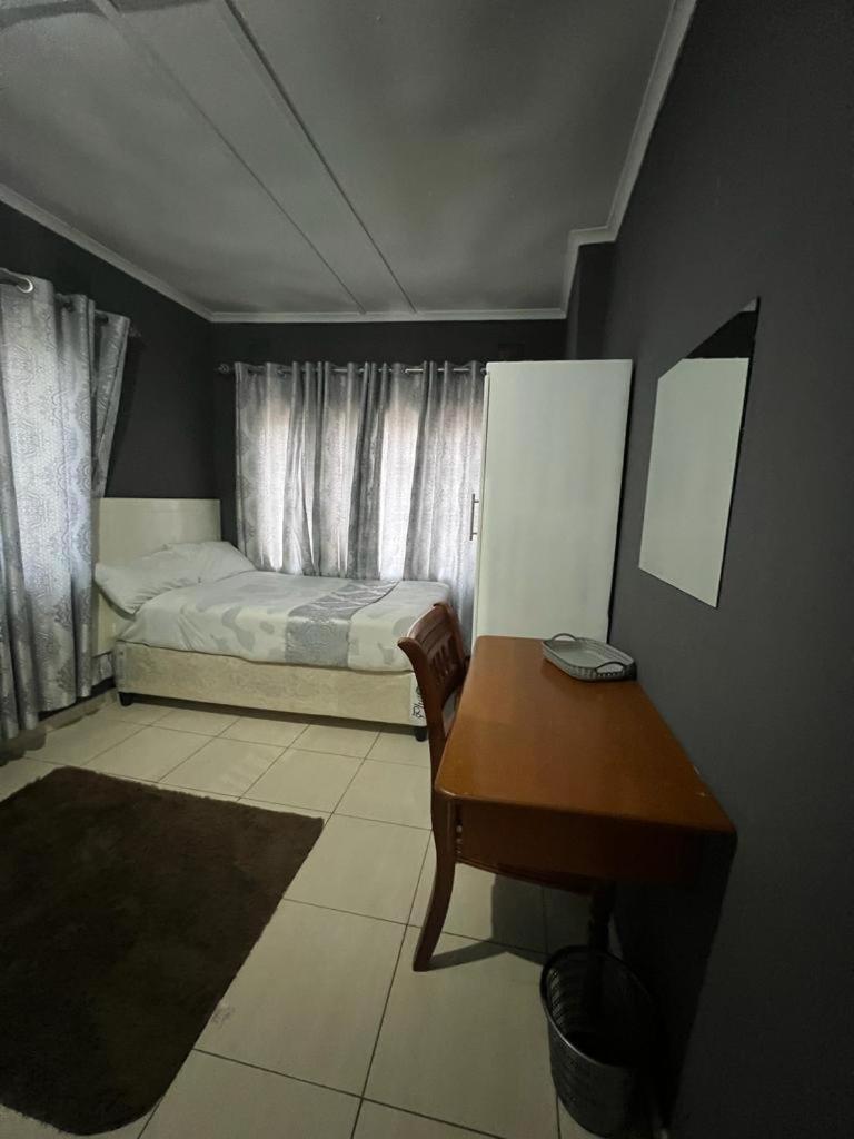 Hotel Golden Bamboo Nyanda Exteriér fotografie